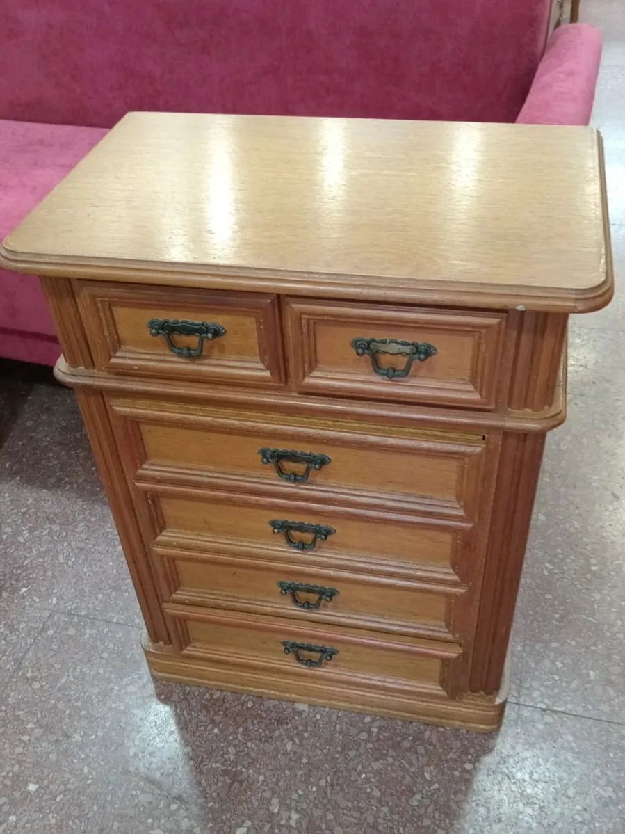 Cómoda francesa — Antes
